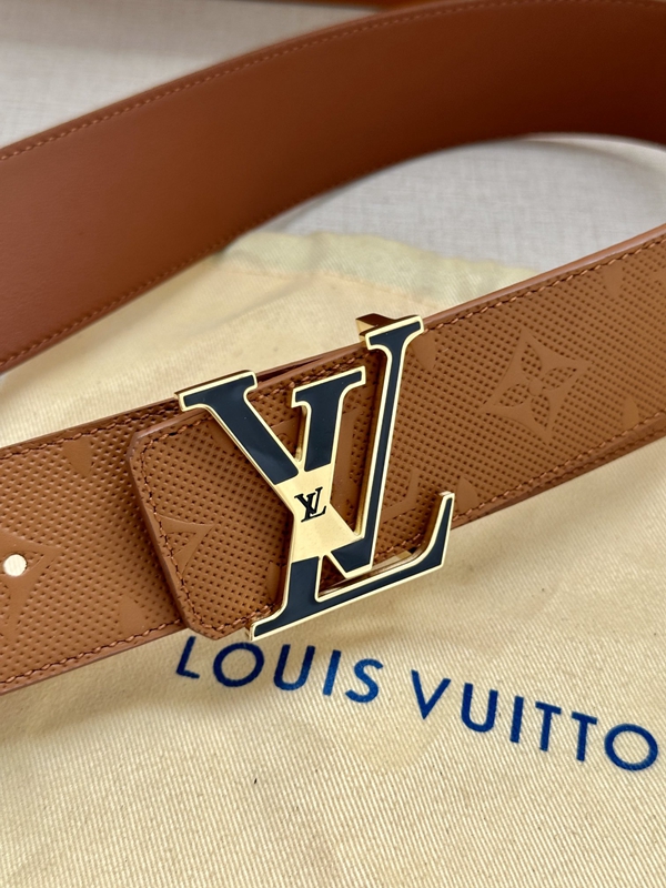 激安ルイヴィトンベルト背面デザイン